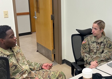 USARPAC CMF 46 Professionals Advise Young Army Communicators During LPD