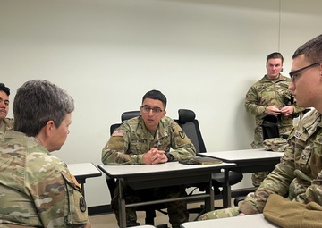 USARPAC CMF 46 Professionals Advise Young Army Communicators During LPD