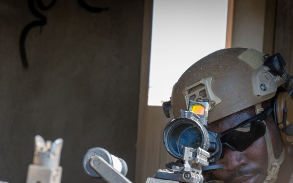 FASTCENT and Bahrain Defense Force Conduct Room Clearing Training during Exercise Diamond Defender 24