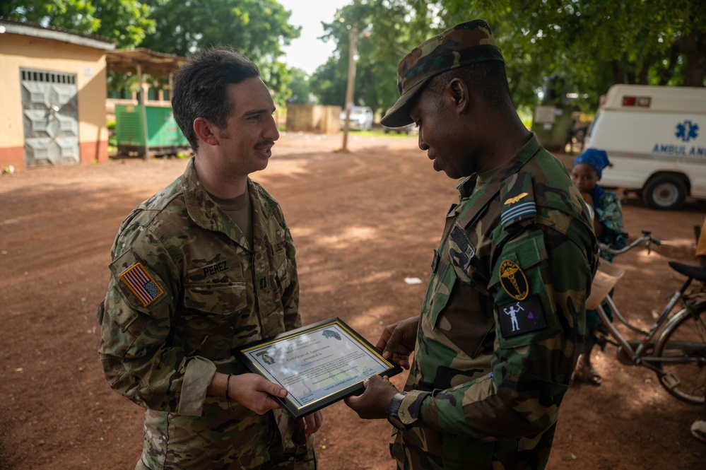 U.S. Army, Ghana Air Force conduct mass medical capabilities exercise in local village