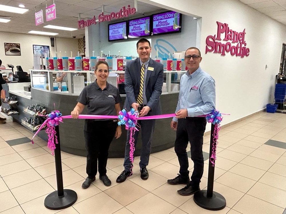 NEX Rota Opens First Planet Smoothie in Europe