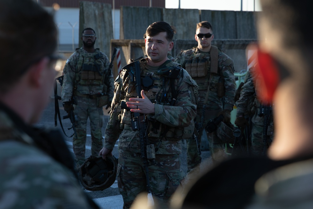 Bastion Company, 54th Brigade Engineer Battalion, 173rd Airborne Brigade conducts North and West Africa Response Force (NARF) training