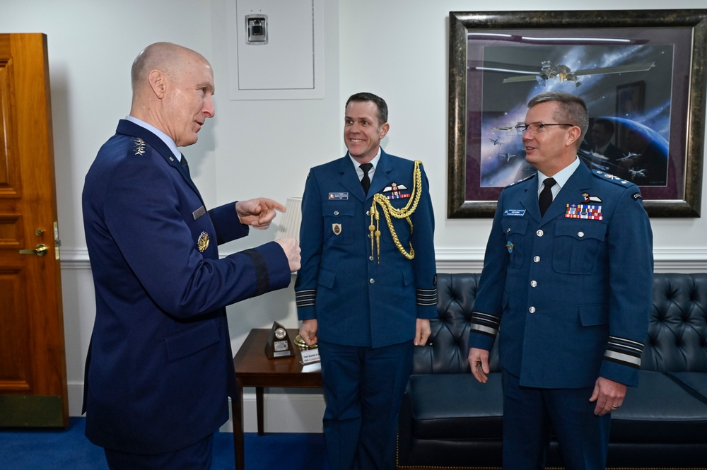 CSAF Allvin meets Canada Lt. Gen. Kenny