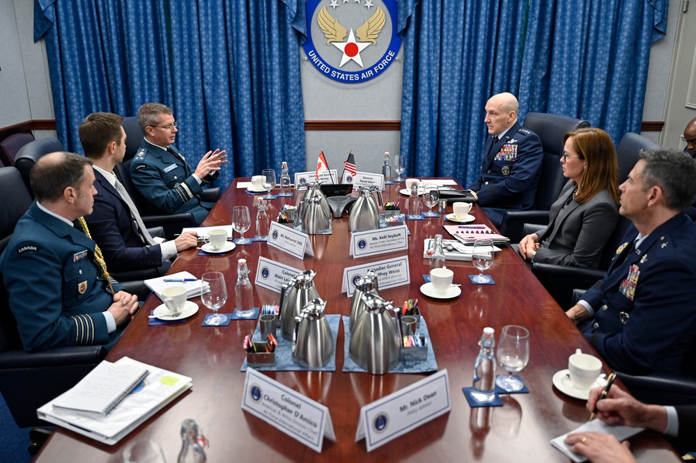 CSAF Allvin meets Canada Lt. Gen. Kenny