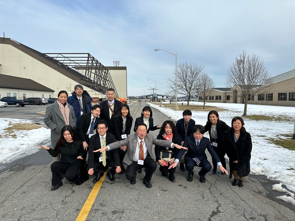 Miyagi delegation comes to Dover AFB