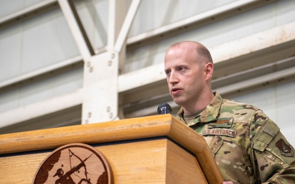 Shamburg assumes command of 459 AS
