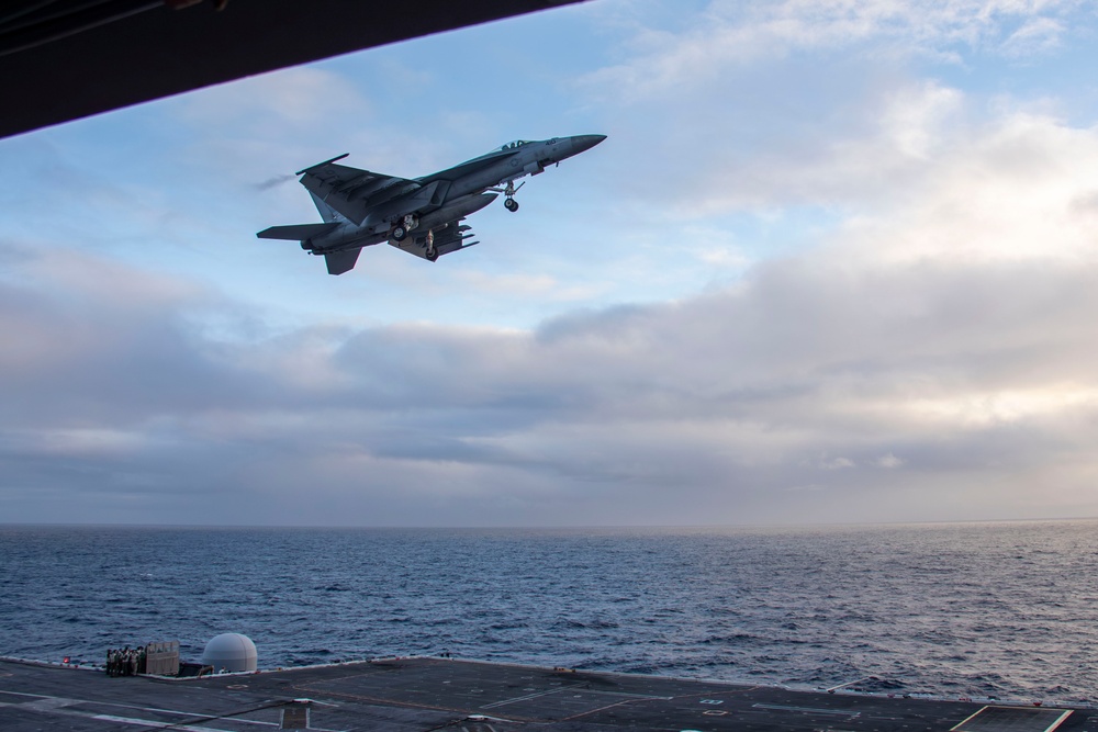 Abraham Lincoln conducts flight operations