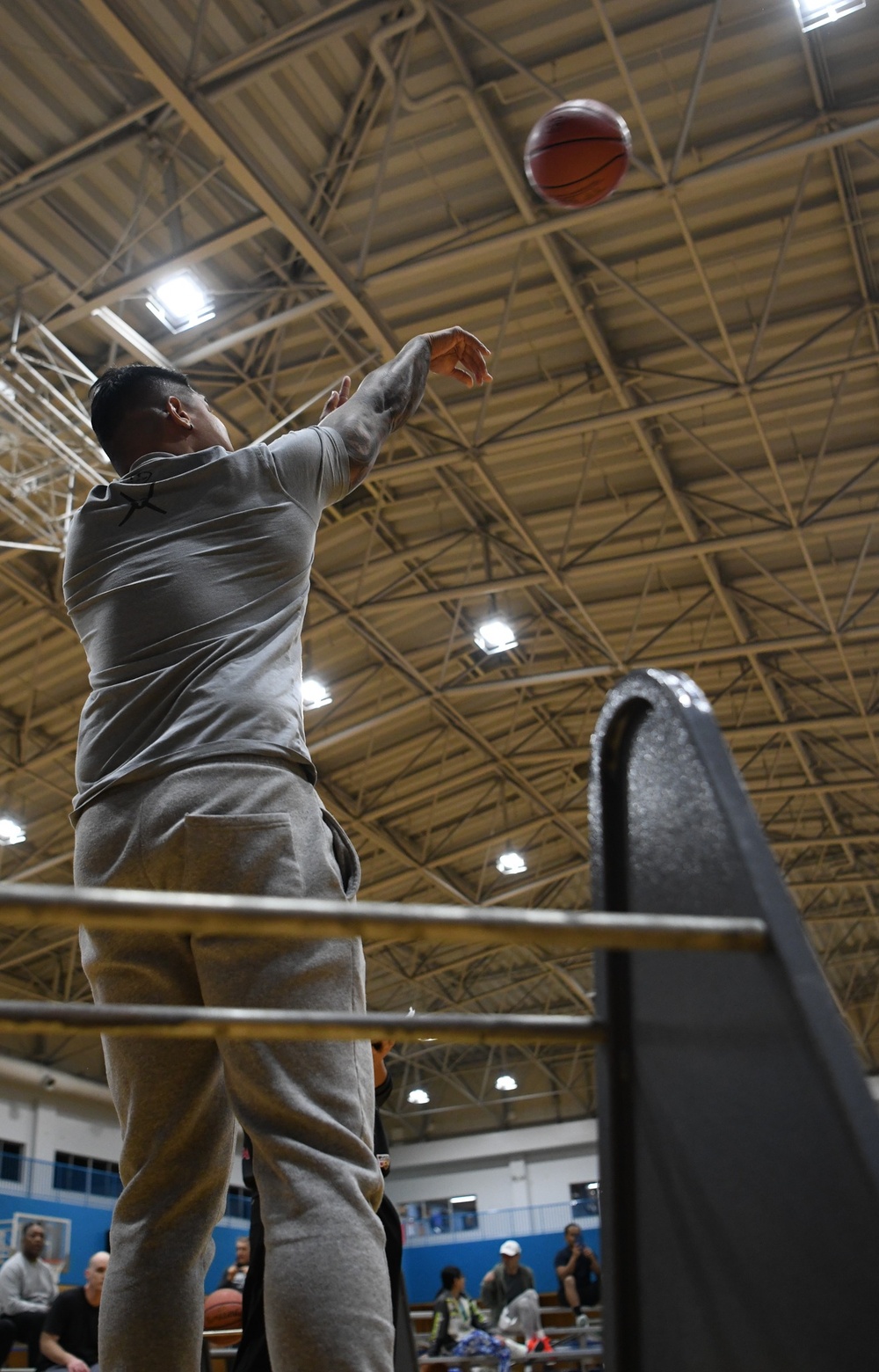 Competitors come out for intramural 3-point shootout event at Camp Zama