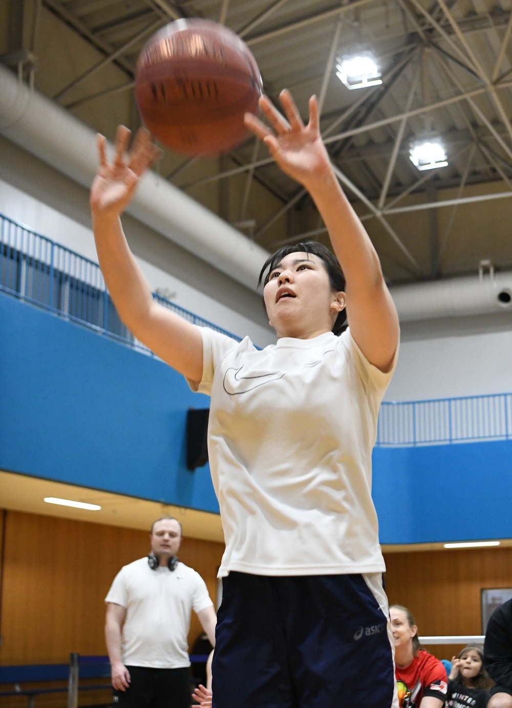 Competitors come out for intramural 3-point shootout event at Camp Zama