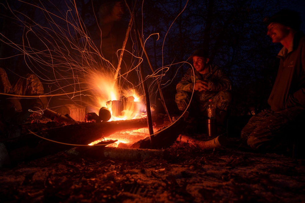 Navy Explosive Ordnance Disposal Hosts Arctic Training Exercise Snow Crab Ex 24-1