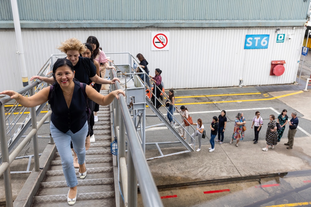 Singapore Women’s International Shipping, Trading Association Tours USNS Tippecanoe