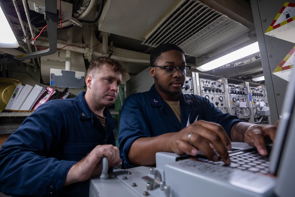 USS Laboon Conducts Routine Operations in the Red Sea