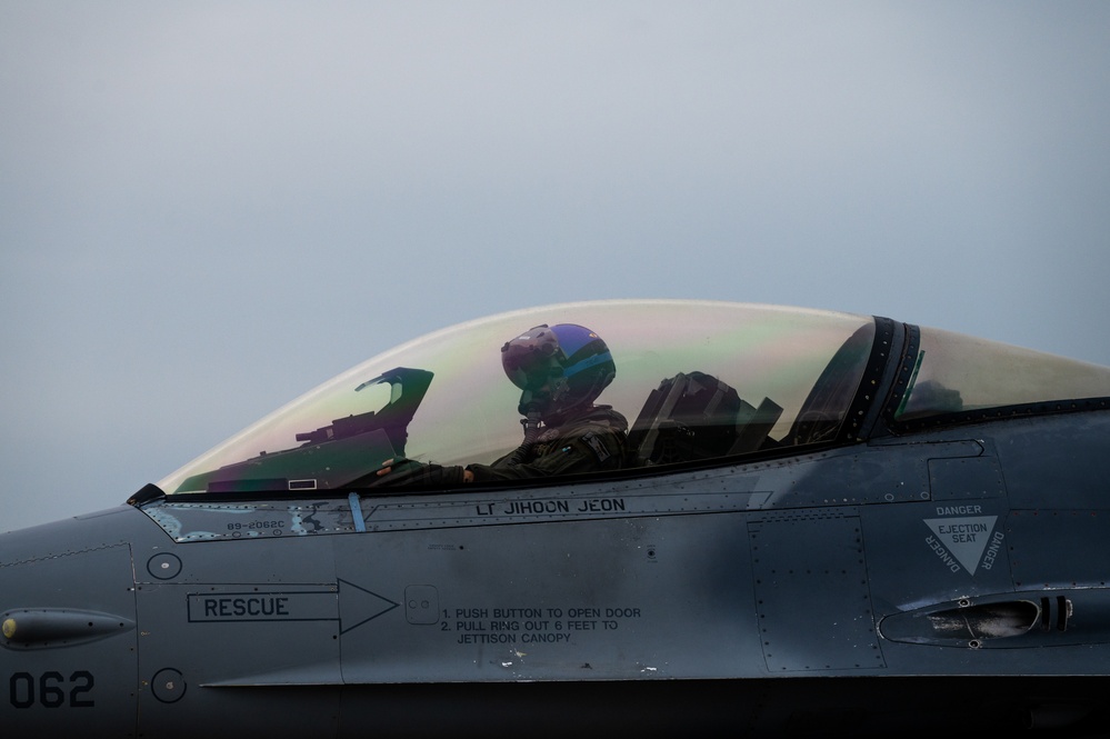 35th Fighter, Fighter Generation Squadron hone agility capabilities