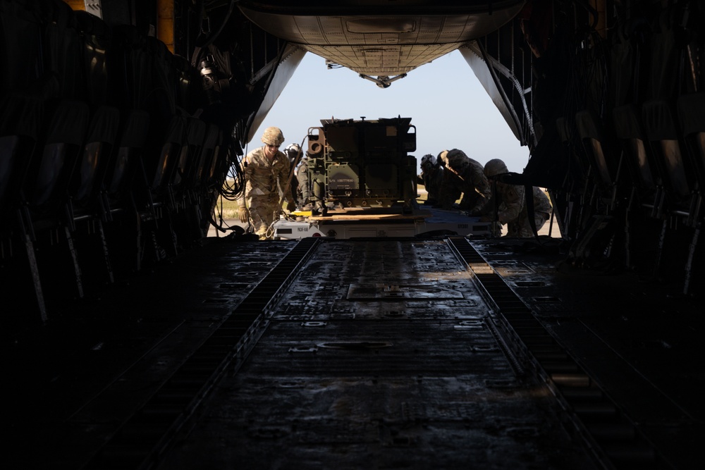 VMM- 265 Transports 1-1 ADA PAC-3 Training Can