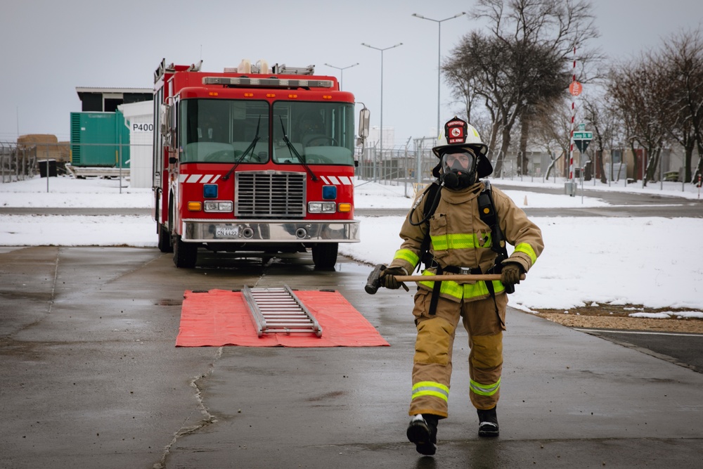 French and US Join Forces for Firefighter Training Exercise