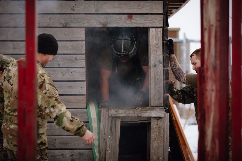 French and US Join Forces for Firefighter Training Exercise