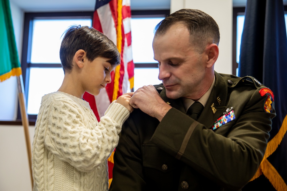 Maj. Edward Parry promotes to Lt. Col.