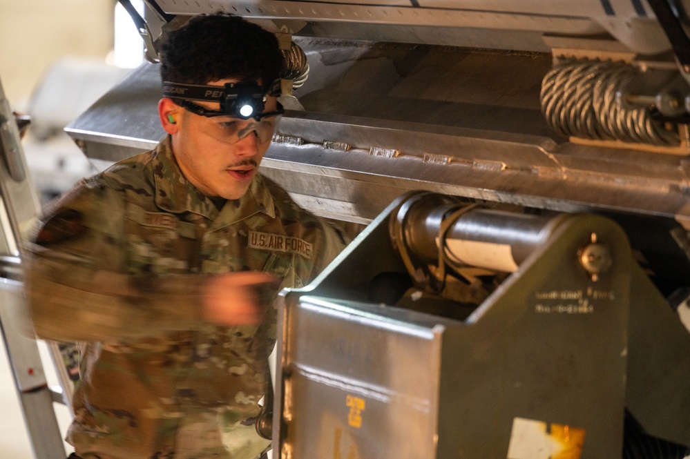 5th AMXS Competes in Annual Load Crew Competition