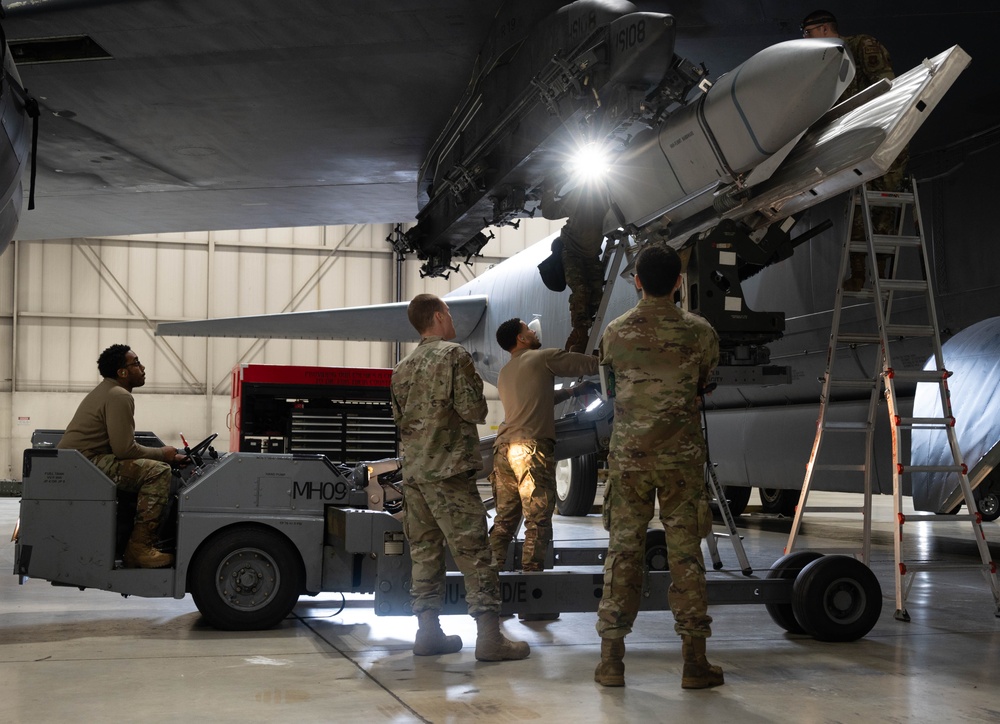 5th AMXS Competes in Annual Load Crew Competition