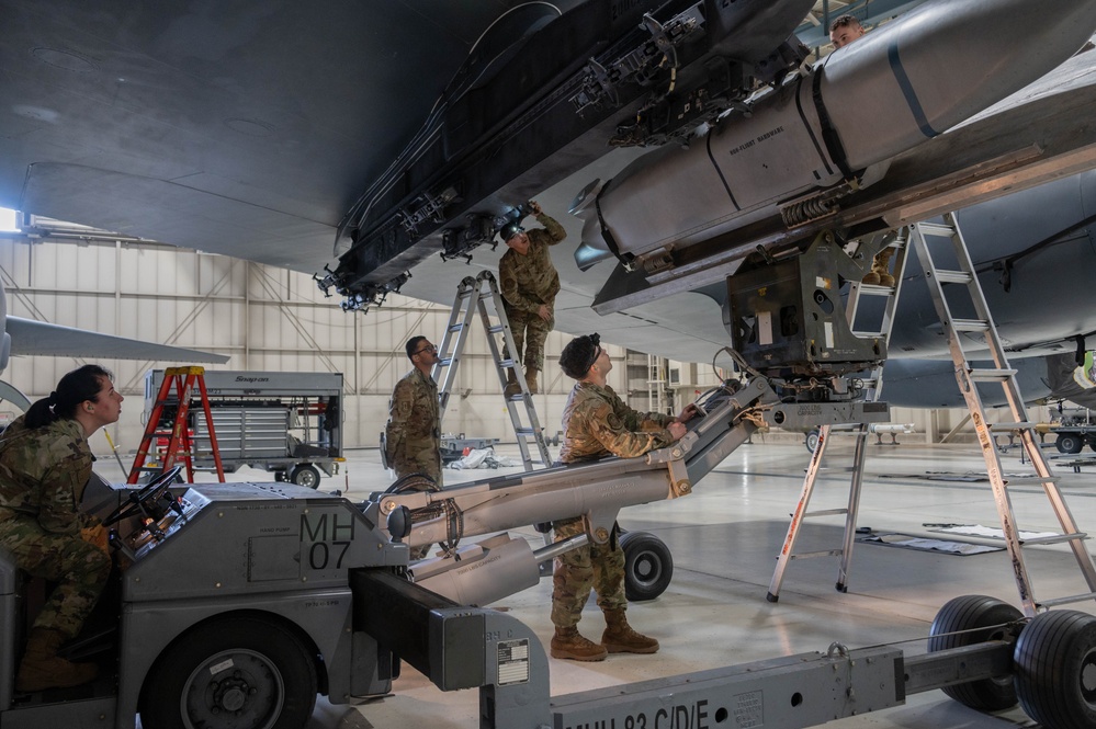 5th AMXS Competes in Annual Load Crew Competition