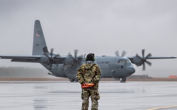 165th Airlift Wing Welcomes 1st C-130J Super Hercules to Savannah