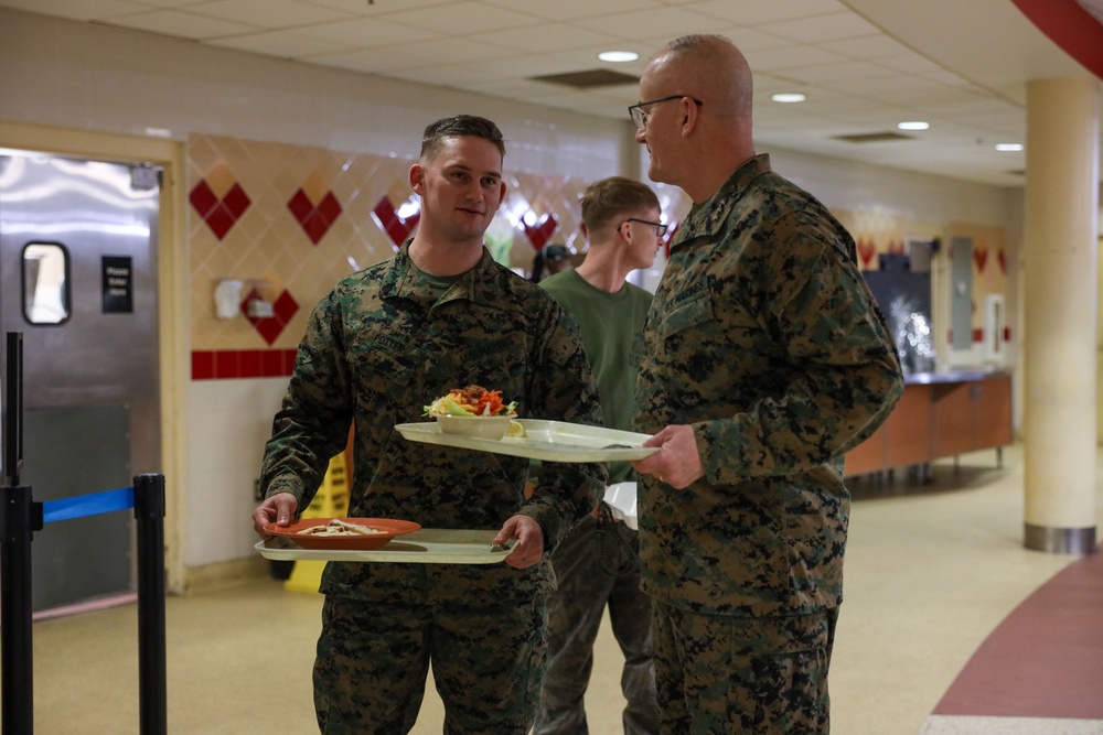 Lt. Gen. Olson visits MCAS Beaufort