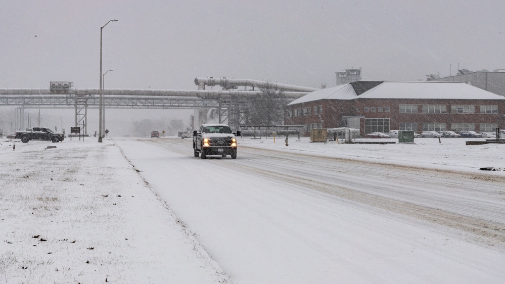 Snowfall seen across Arnold Air Force Base as winter front moves through