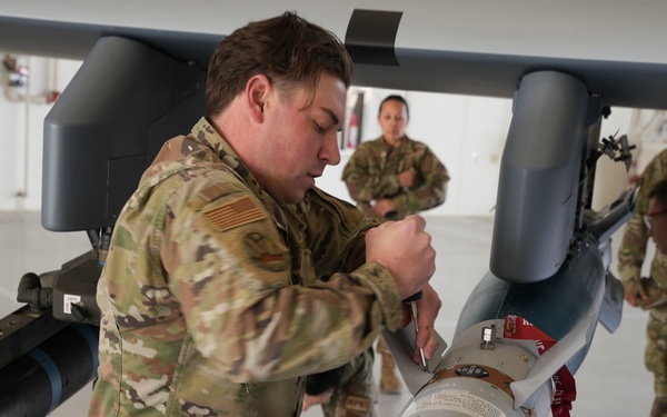 Tiger AMU vs. Reaper AMU Load Crew Comp