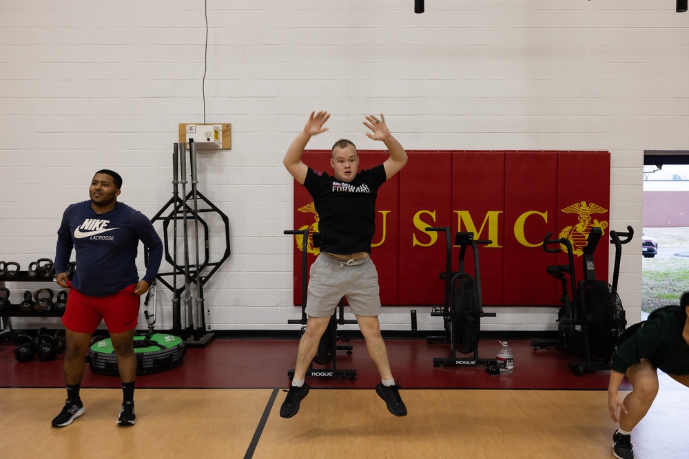 MARFORCOM Marines perform WARR (Warrior Athlete Readiness and Resilience) Training