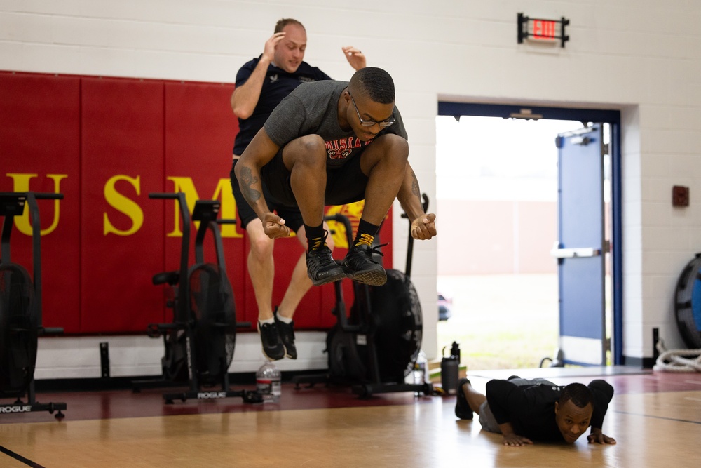 MARFORCOM Marines perform WARR (Warrior Athlete Readiness and Resilience) Training