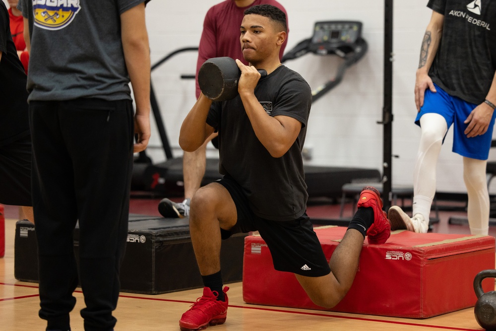 MARFORCOM Marines perform WARR (Warrior Athlete Readiness and Resilience) Training