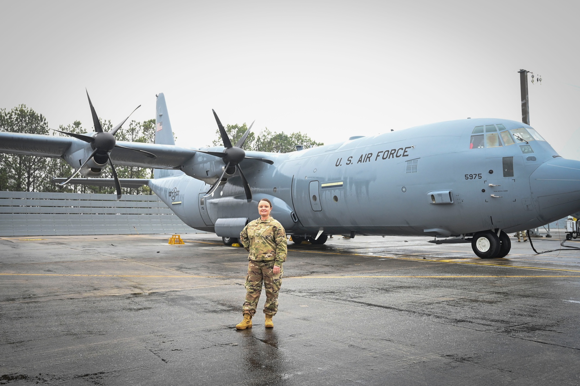 DVIDS - Images - 165th Airlift Wing flies its 1st C-130J Super