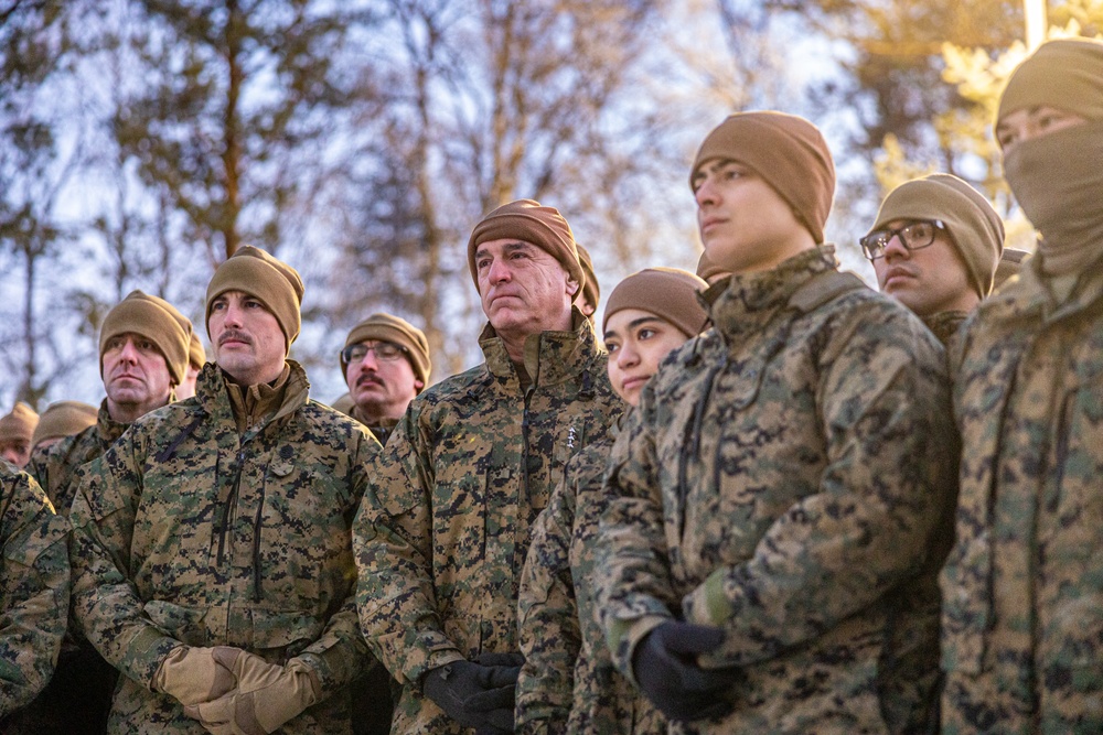 Lt. Gen. David A. Ottignon, The Commanding General of II Marine Expeditionary Force Visits CLB-6 In Norway