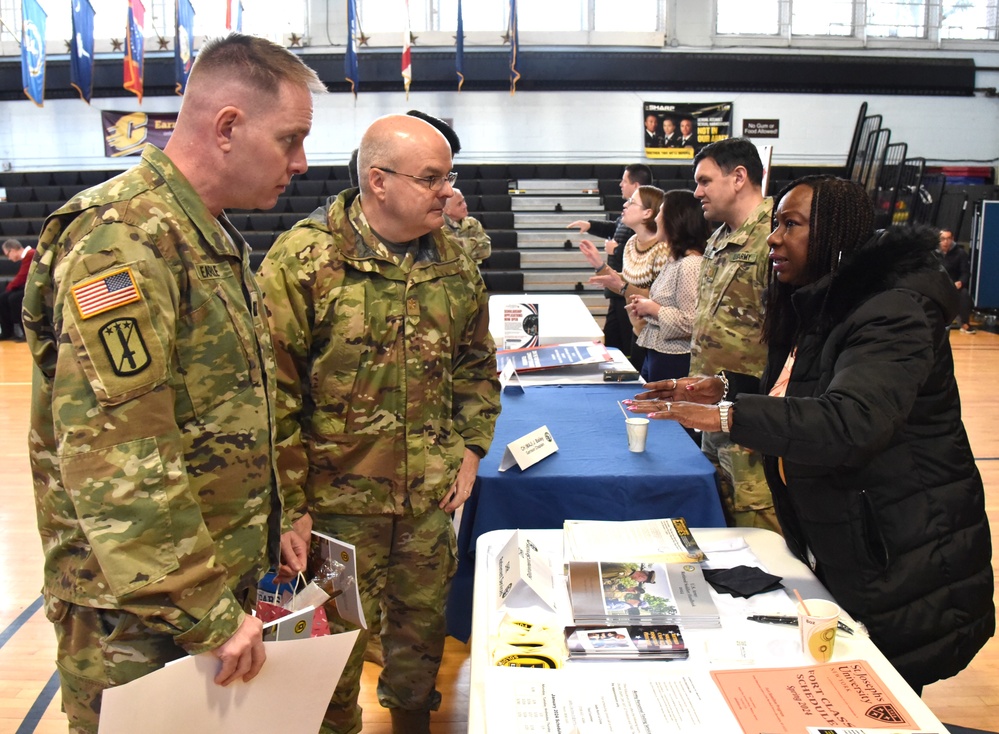 Fort Hamilton Hosts Community Information Exchange