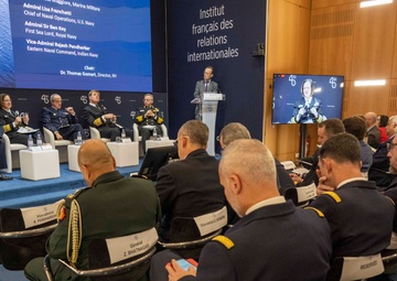 CNO attends the Paris Naval Conference
