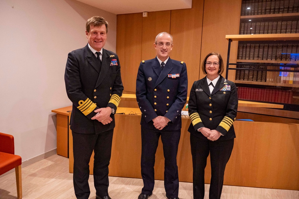 CNO attends the Paris Naval Conference