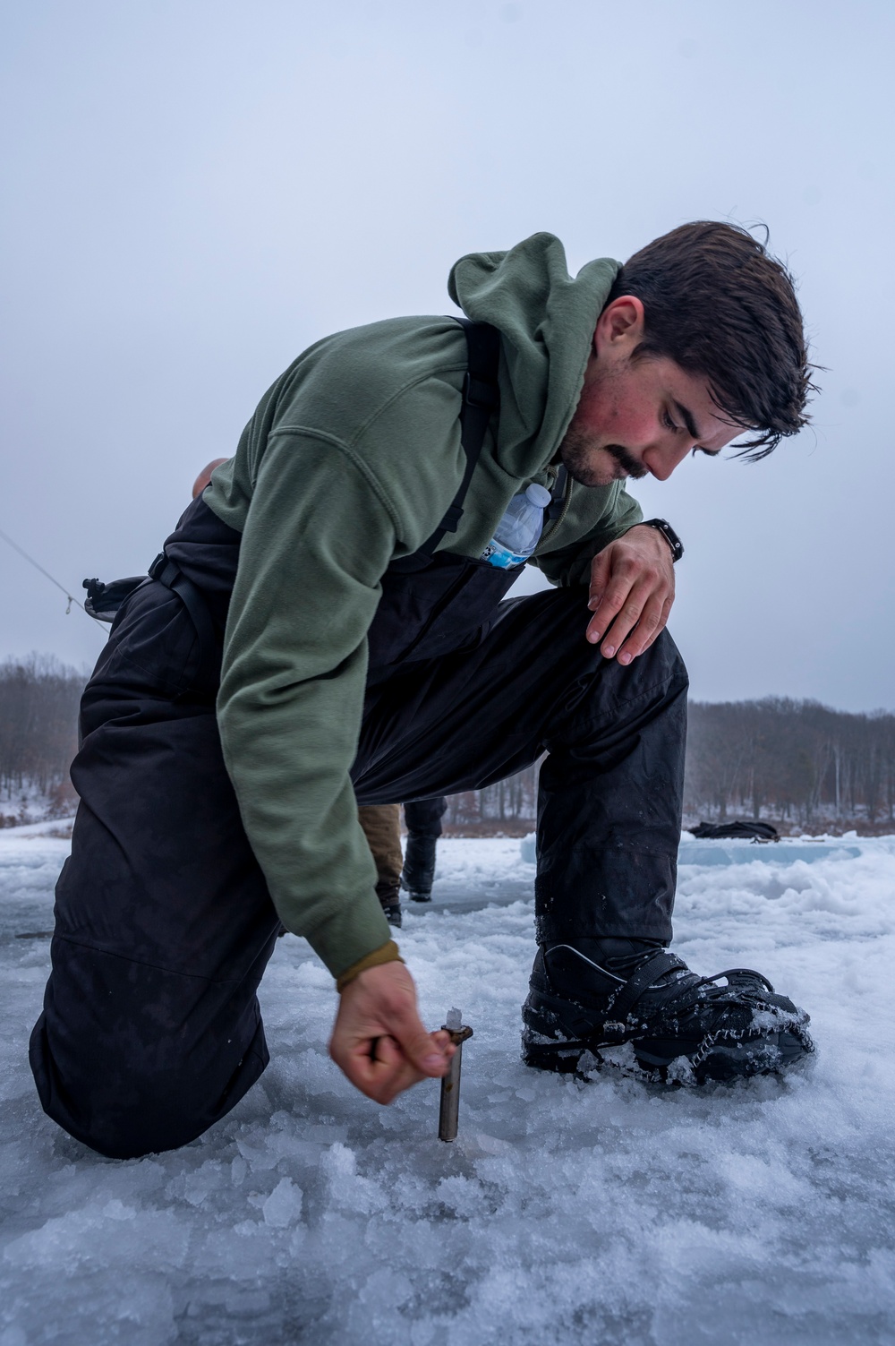 Navy Explosive Ordnance Disposal Hosts Arctic Training Exercise Snow Crab Ex 24-1