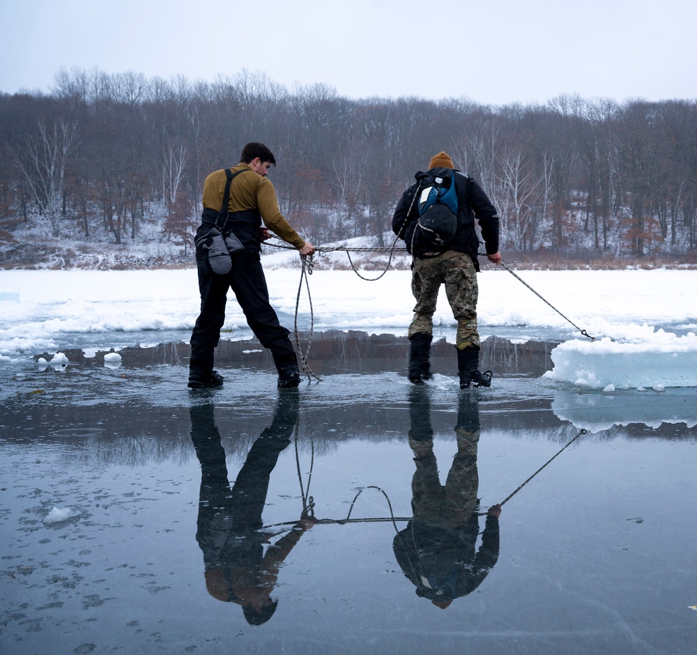 Navy Explosive Ordnance Disposal Hosts Arctic Training Exercise Snow Crab Ex 24-1