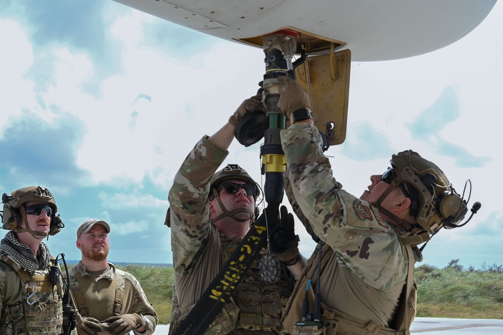 DVIDS - Images - Joint aircraft refueling training on the Pacific ...