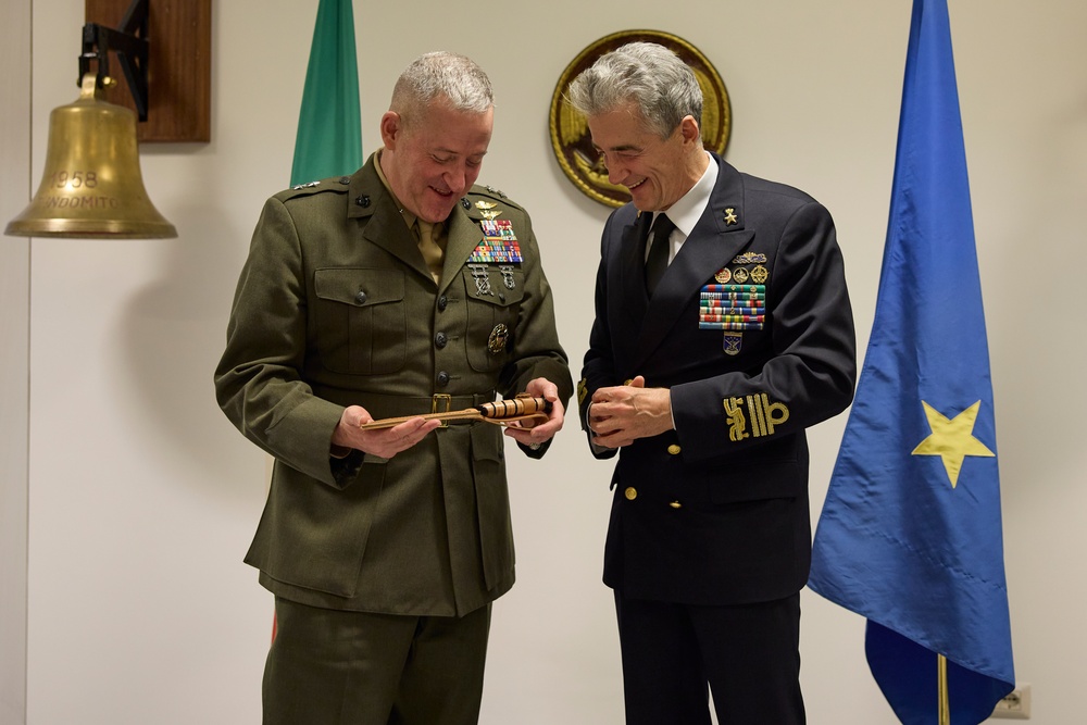 Maj. Gen. Sofge visits the Italian Fleet Headquarters