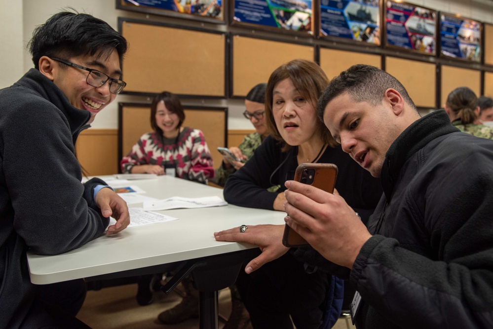 USS Ronald Reagan (CVN 76) Sailors partake in a cultural exchange with Japanese Nationals