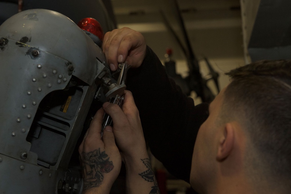 Sea Hawk Maintenance Aboard Halsey