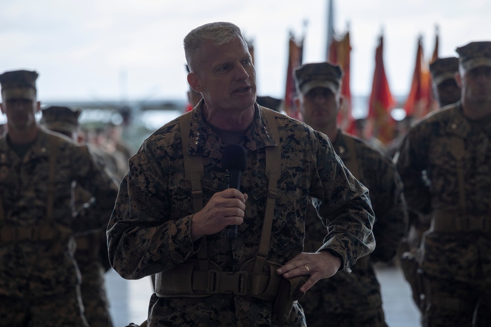 III Marine Expeditionary Force Change of Command