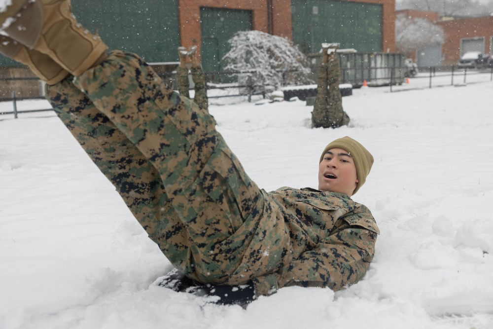 Quantico Marines train in the snow