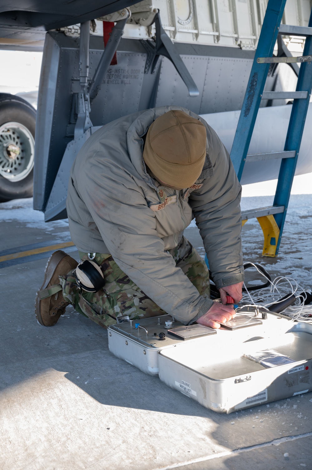 Hoosier maintainers ‘catch a brake’ on a subzero Saturday