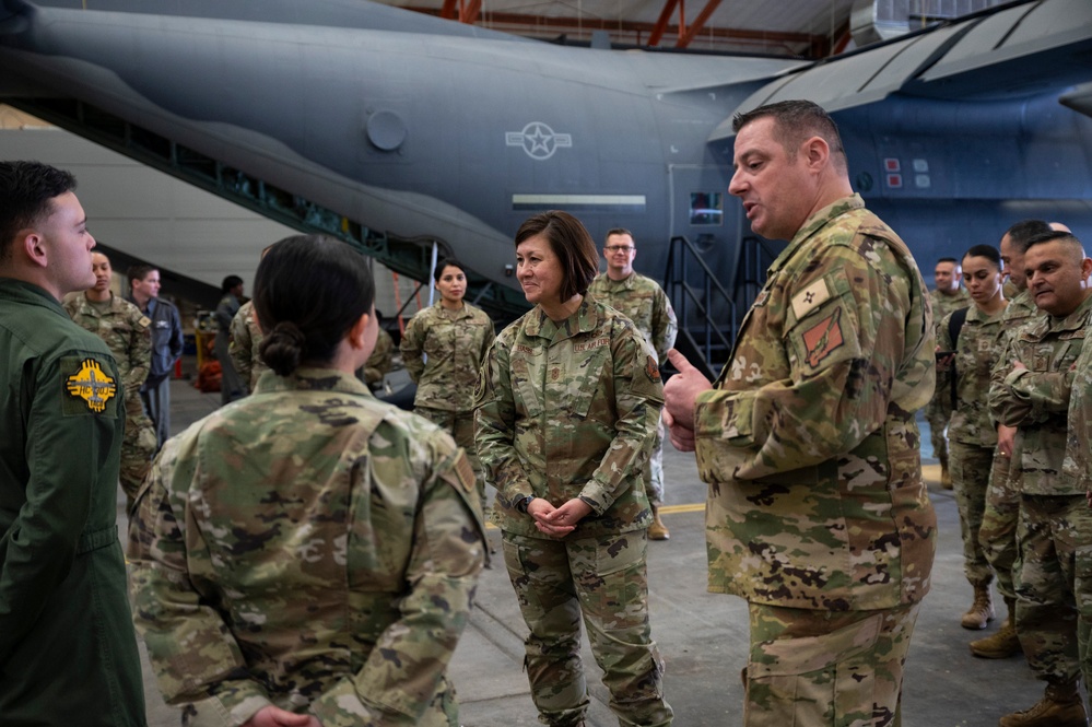 CMSAF JoAnne S. Bass engages with Team Kirtland