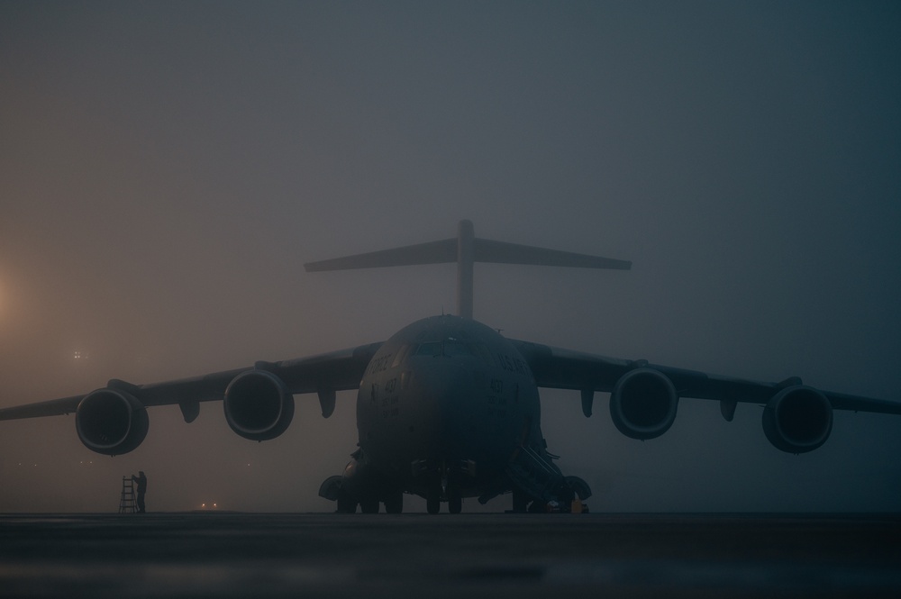 C-17 commands the fog