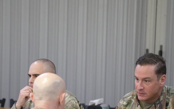 FORSCOM G2 Visit to 504th Expeditionary Military Intelligence Brigade
