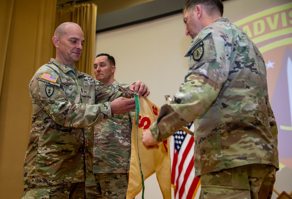 5th SFAB Commander awards Purple Heart, Army Commendation Medals during quarterly award ceremony