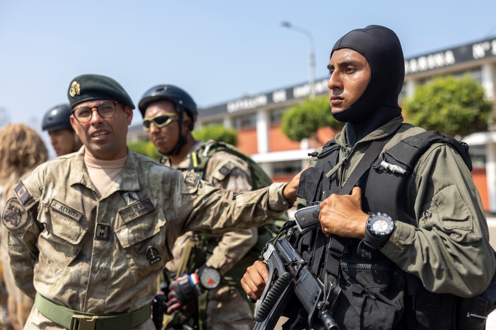 Dvids - Images - U.s. Marine Corps Forces, South, Attends Infantería De 